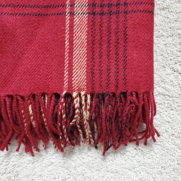 Madewell Buffalo Check Cape Scarf - Picture 7 of 9
